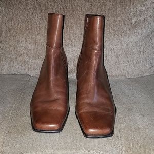 Apostrophe leather womens size 8.5 booties boots